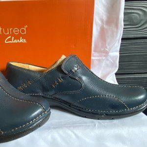 COPY - Unstructured by Clark's Un.Loop Size 7.5 Navy Blue Shoe